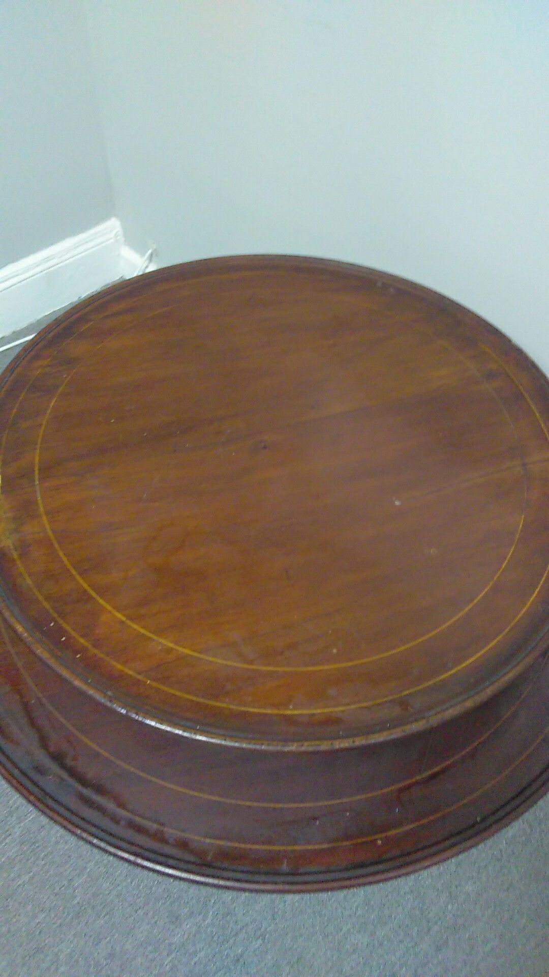 Antique antique table spins around