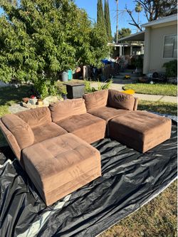 Sectional 9ft long sofa with 2 ottomans