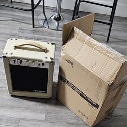 Monoprice 5-Watt 1x8 Guitar Combo Tube Amplifier