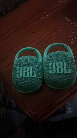 JBL clip 4