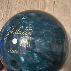 Bowling Ball 15.8 Pounds 
