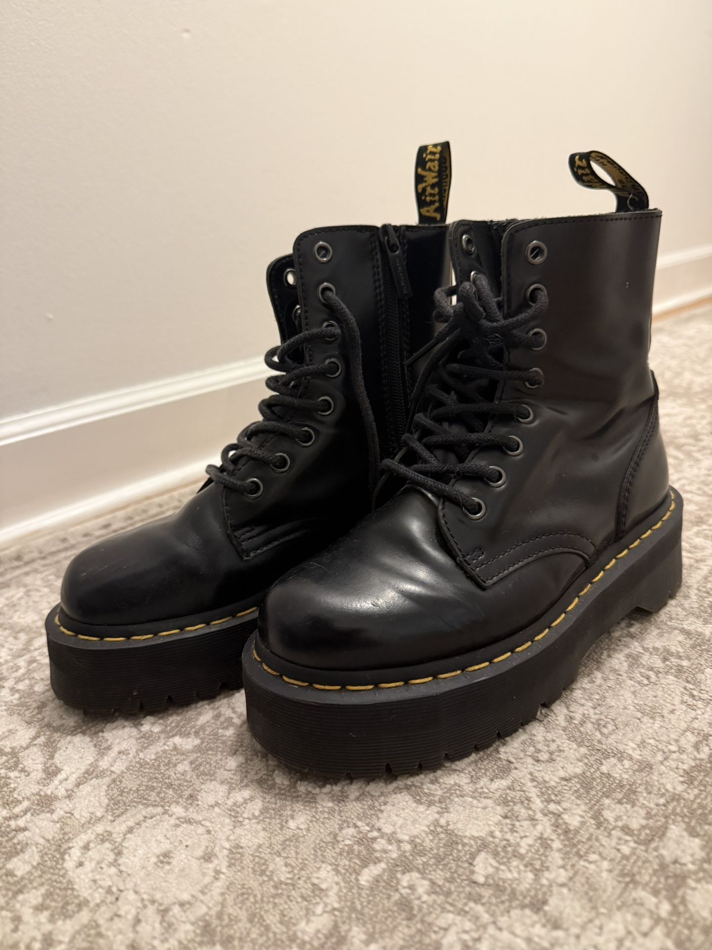 Dr. Marten Boots