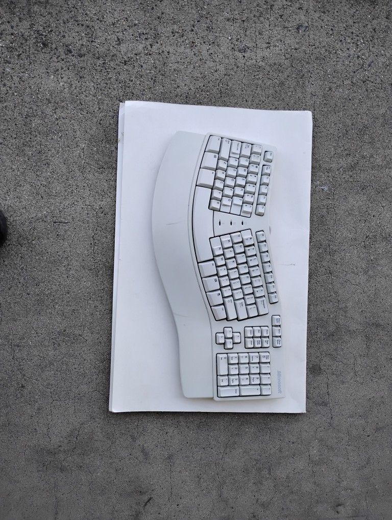 Microsoft Ergonomic Ku-0045 Ps2 Keyboard