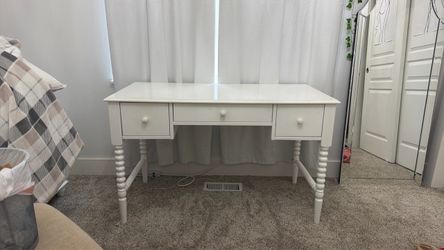 Crate and Barrel Jenny Lind Desk