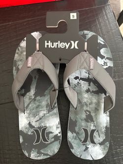 New Men’s Size 9 Hurley Flip Flops…Price on tag $30