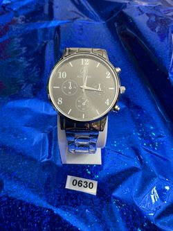 Auro Inn Analog Quartz Chronograph Wristwatch Black Dial Silver Tone Bracelet