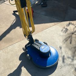 Windsor 2000 Floor Scrubber 