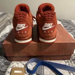 Air Jordan 4 Retro Nigel Sylvester Brick by Brick Brand new Comes with box and everything else all accessories  Size 43, mens us 9.5. Last sale is 675