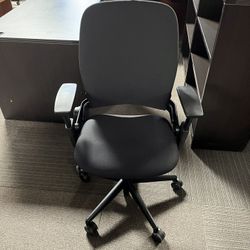 Steelcase V2 Leap Office Chairs 