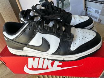 W Nike Dunk Low- Used W9, M 7.5