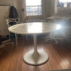 White Bell Round Table