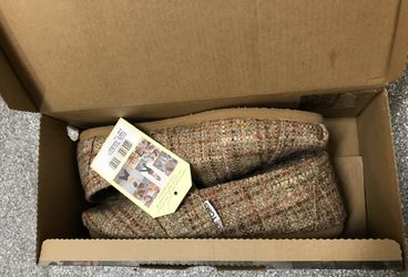 Toms - Women’s Size 7.5 Shoes - New