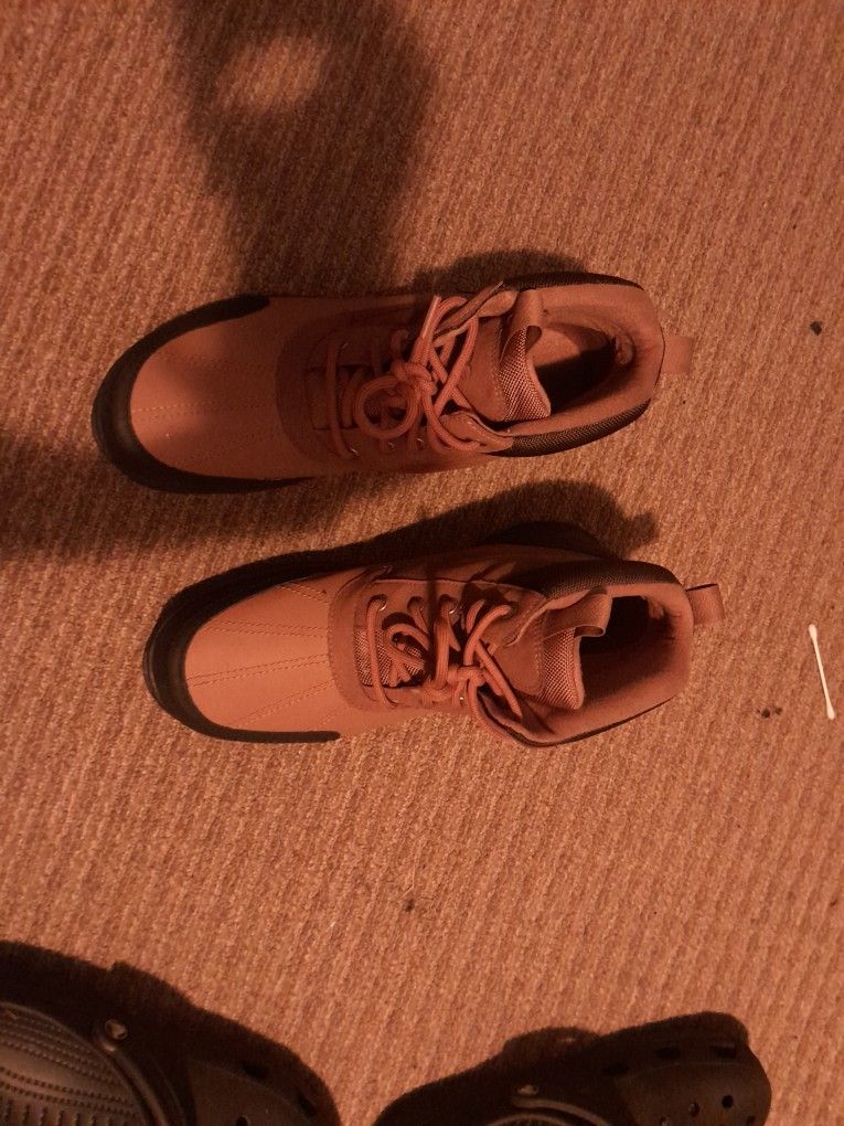 Men's Uggs Size 11