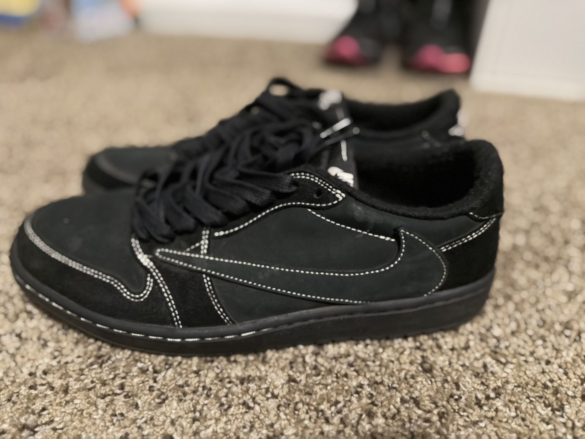 Travis Scott Retro low 1 “black phantom”