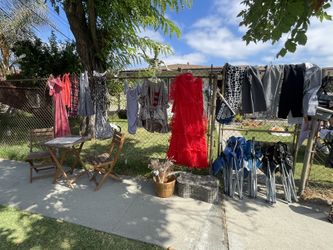 Clothes MUST GO TODAY $1