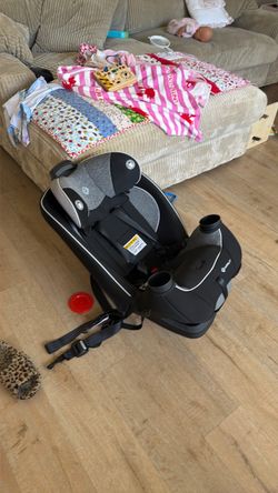 Brand new safety 1st car seat
