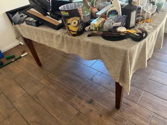 Dining table and 4 chairs
