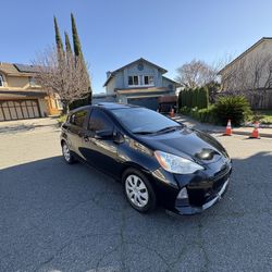 Toyota Prius C 