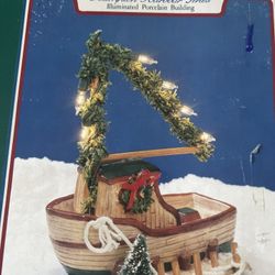 VTG Christmas Valley Hampton Harbor Series Illuminated Porcelain Sail Boat 1991