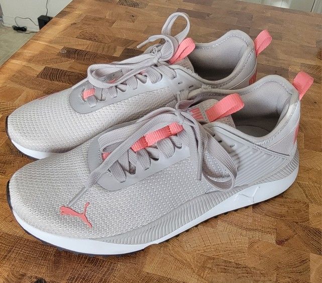 PUMA Womens Size 8 Pc Runner Mesh Lace Up Sneakers Shoes Casual - Grey