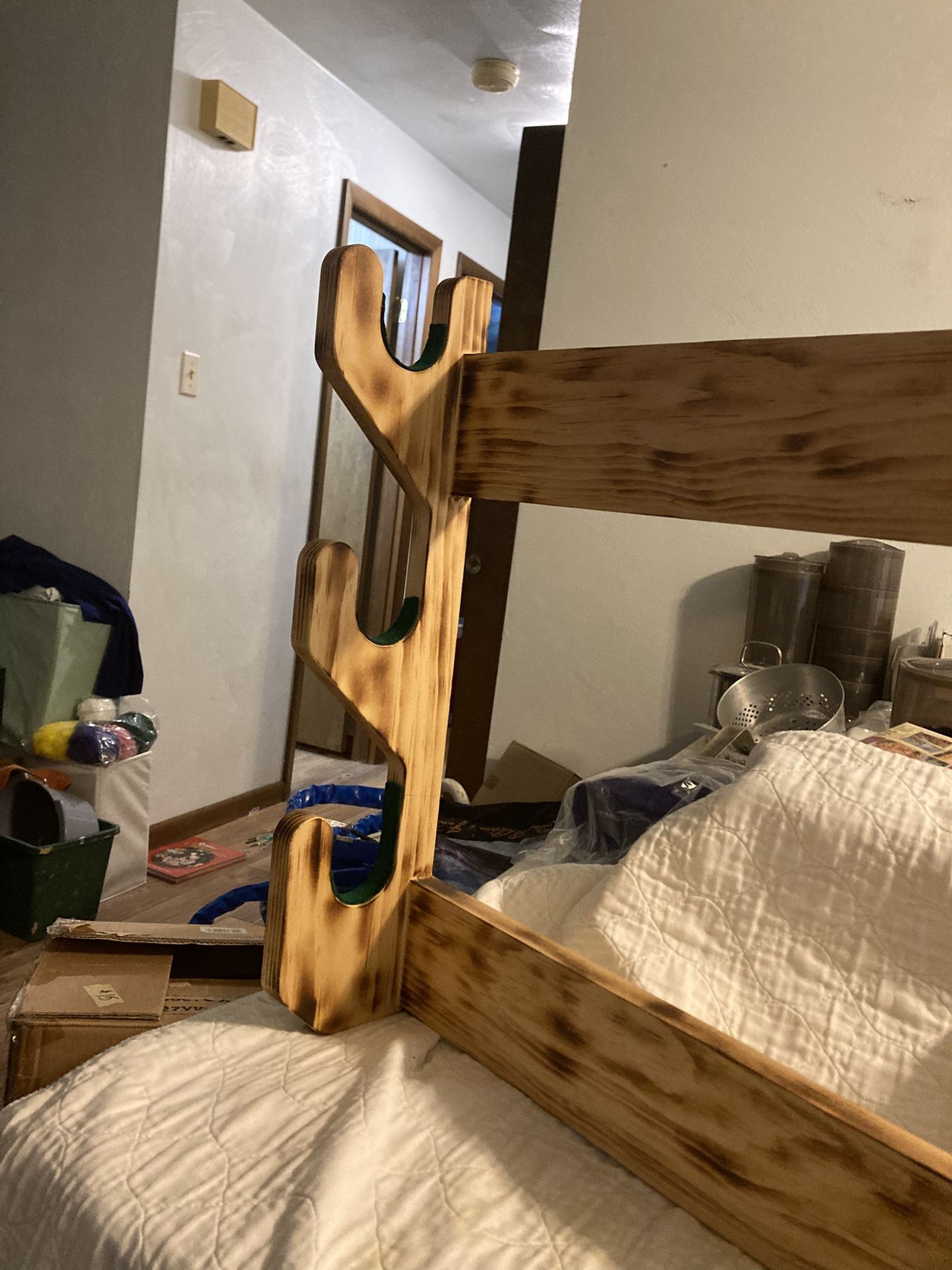 Display Rack With Sturdy Hangers