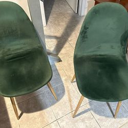 (4) Dining Room Chairs Velvet emerald Green Color 