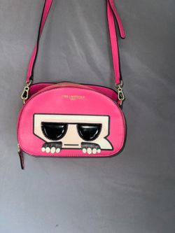 Pink handbag-price is firm