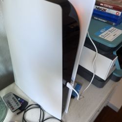 PS5 With 3 Controllers And Remote Control