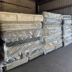 Mattress Sale. 🚚WE DELIVER🚚