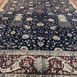 Beautiful Oversized 13.7.X 17.6 100% Wool Indo Persian Hand Knotted Fine Rug