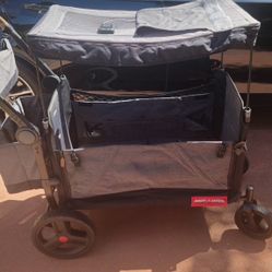 Radio Flyer Atlas w/Canopy