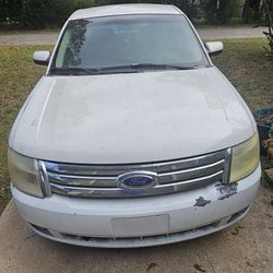 2009 Ford Taurus