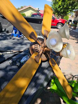 Hampton Bay ceiling fan