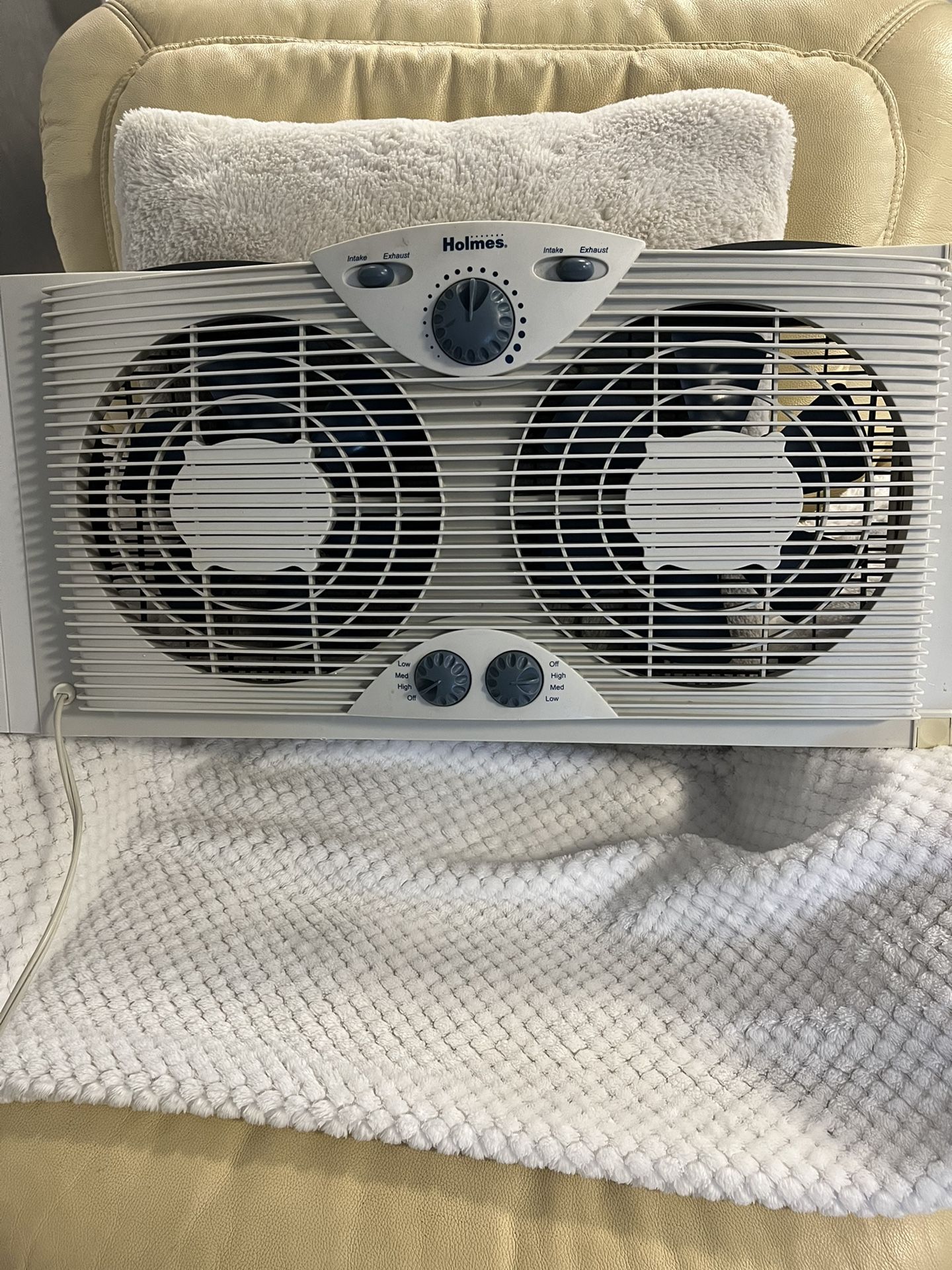 Holmes Windows Fan