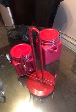 Red kitchen set