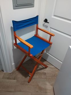 Folding blue director chair