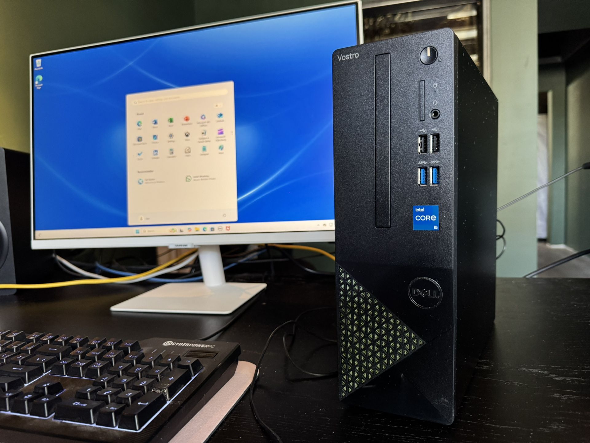 Dell Vostro 3710 - I5 Desktop