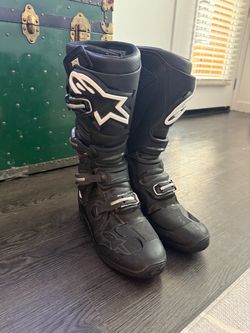 DIRT BIKE GEAR USED ONCE