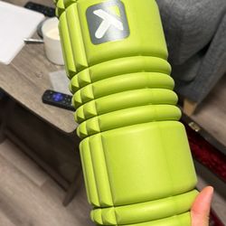TRIGGERPOINT Performance Therapy Grid Foam Roller for Exercise, Deep Tissue Massage and Muscle Recovery, Original (13-Inch), Lime Retail 35