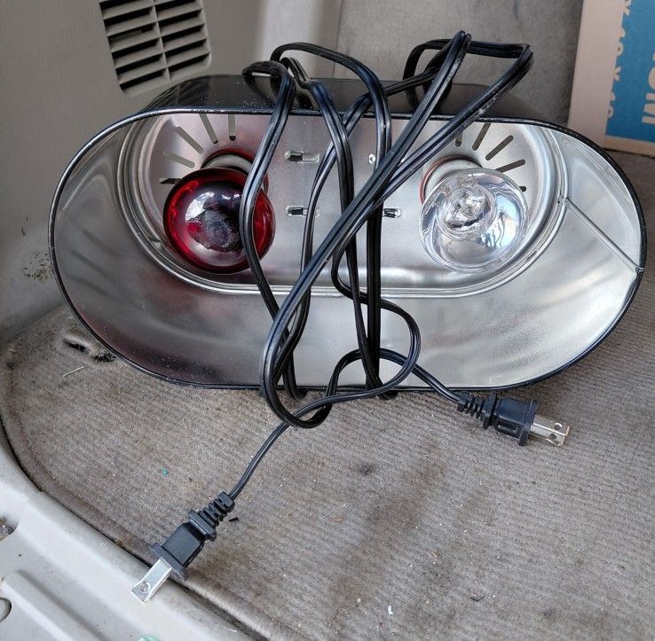 Dual Dome Lamp