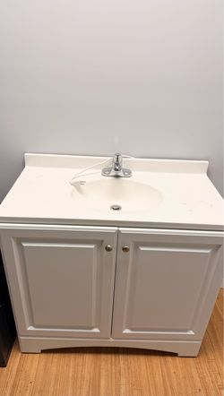 Single sink bath Vanity