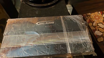 Se Vende Amplificador OldSchool ARC AUDIO 5150 XXX trabajando perfectamente y en muy buenas condiciones amplificador de cuatro canales