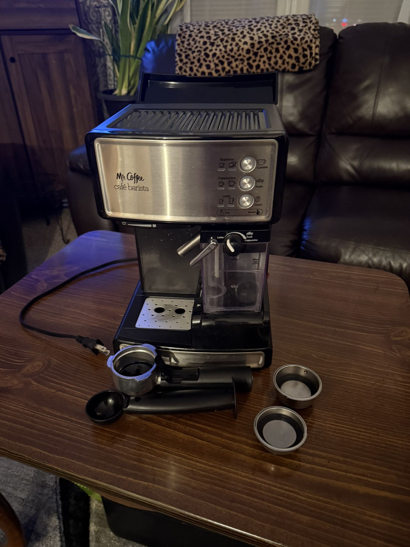 Mr. Coffee Barista Black& Silver 