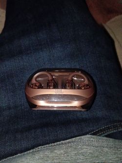 jbl clips ear buds
