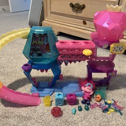 Trolls 3 Play set