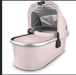 UPPAbaby bassinet with stand