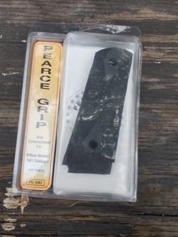 Compact 1911 Rubberized Grip