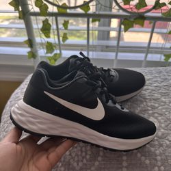Nike Revolution 6 Shoes