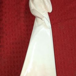 ROYAL DOULTON “SYMPATHY”FIGURINE HN2(contact info removed) 12 1/2 Inches Tall G8B006