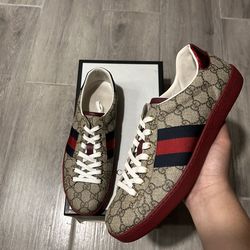 Gucci Ace GG Supremes